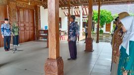 Kalurahan Pampang Gelar Apel Peringatan Hari Desa Nasional